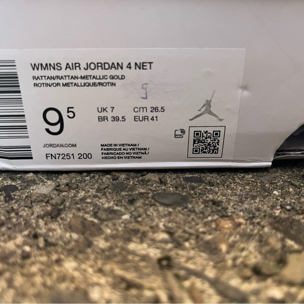 Air Jordan 4 Net - Picture 9 of 10